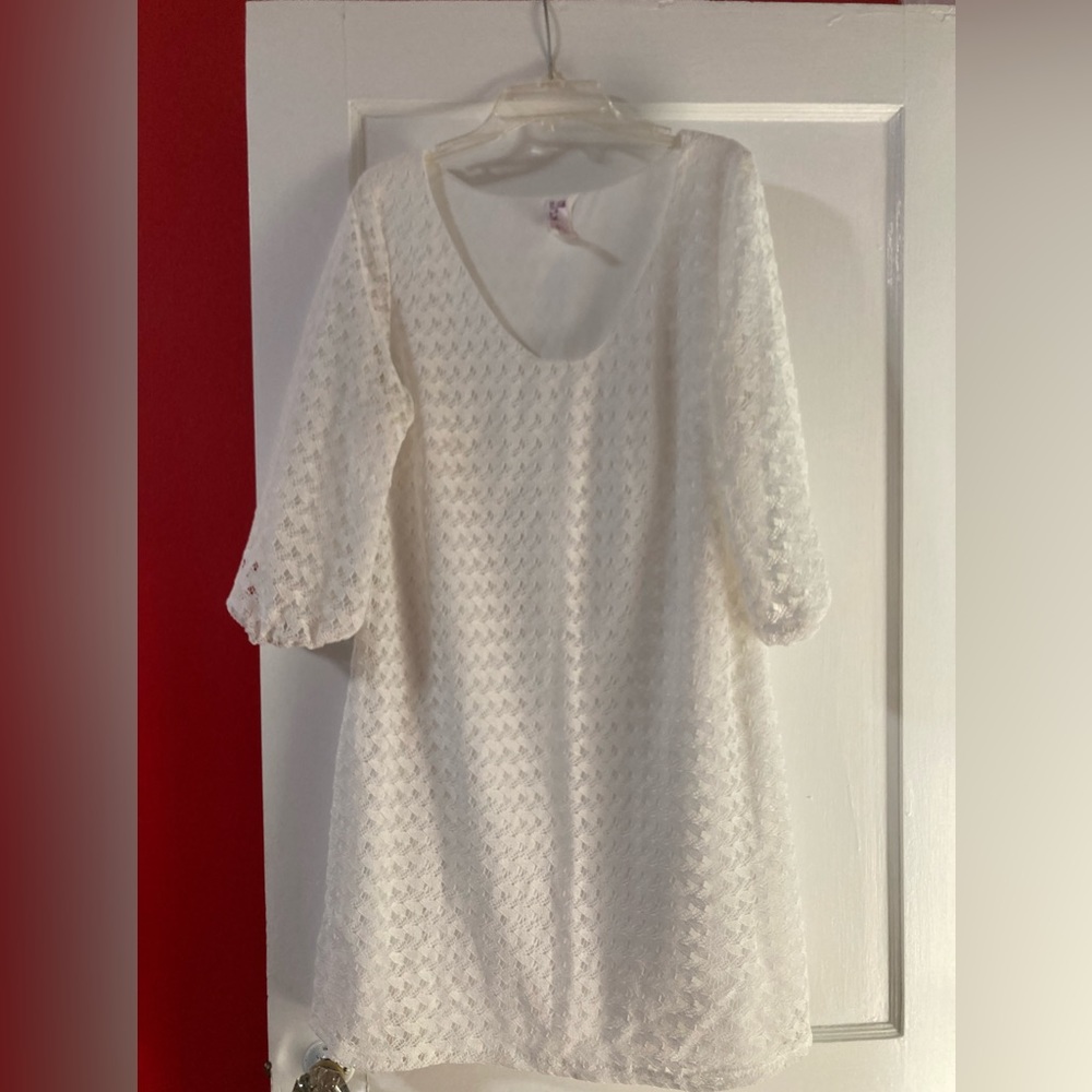 White lace lined dress size medium